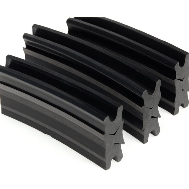 Perfil de Borracha Preto