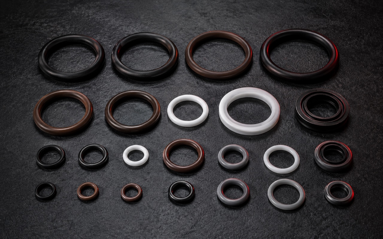 Variedade de O-rings de diferentes compostos em laboratório